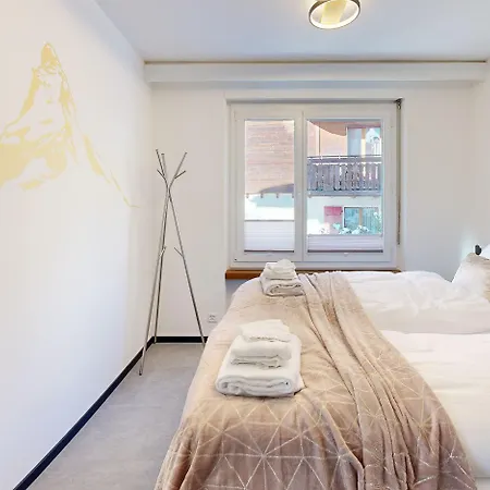 Capri Matterhorn View * زيرمات